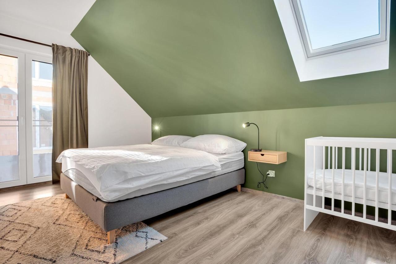 Mirabel Apartments Klinovec Лоучна-под-Кліновцем Екстер'єр фото