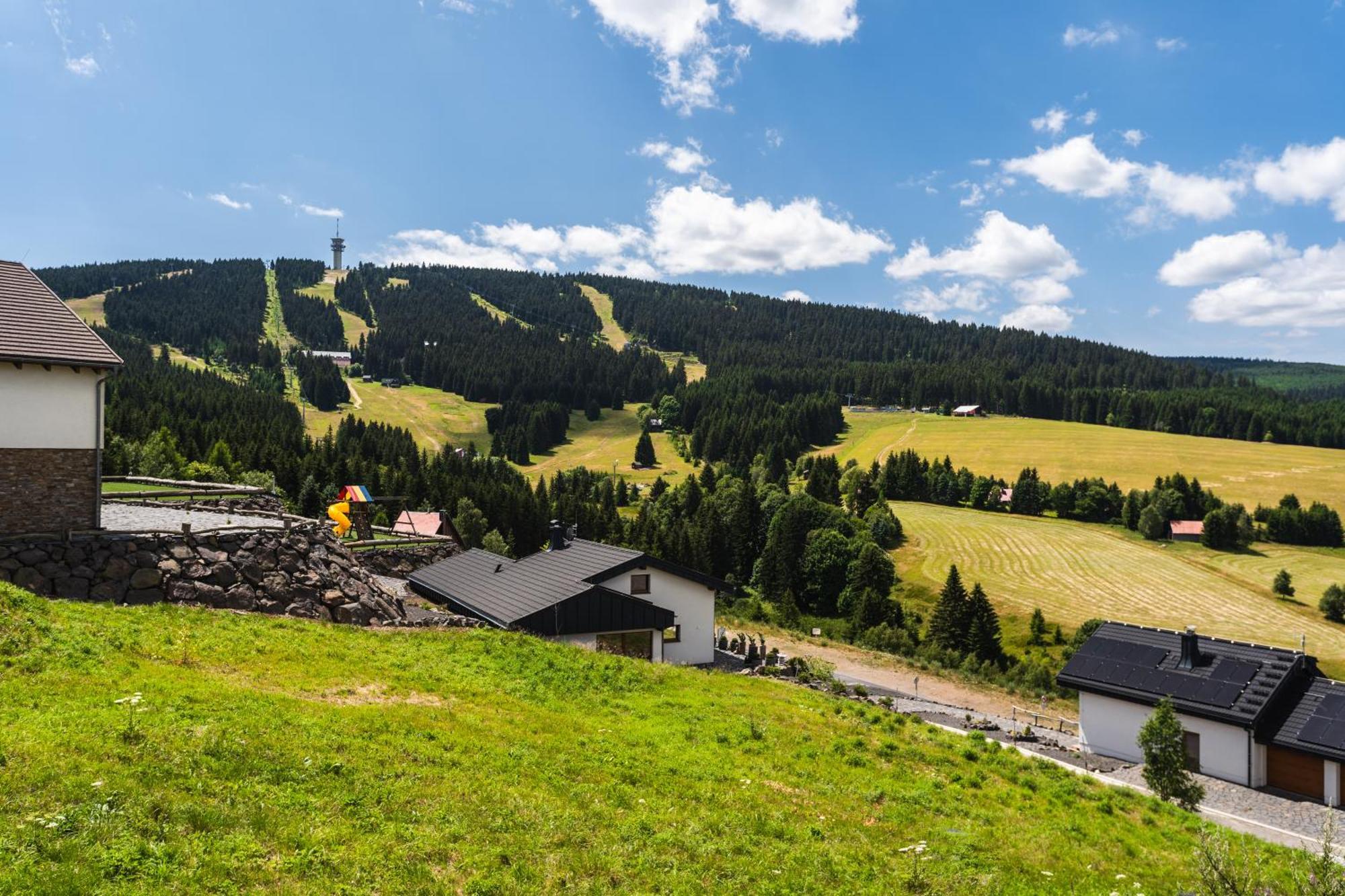 Mirabel Apartments Klinovec Лоучна-под-Кліновцем Екстер'єр фото